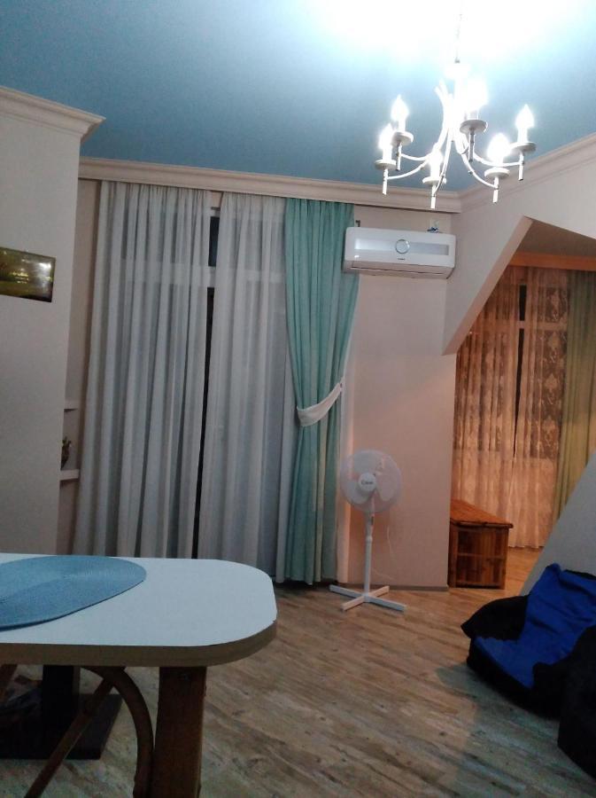 Hostel Retro Batumi Eksteriør billede