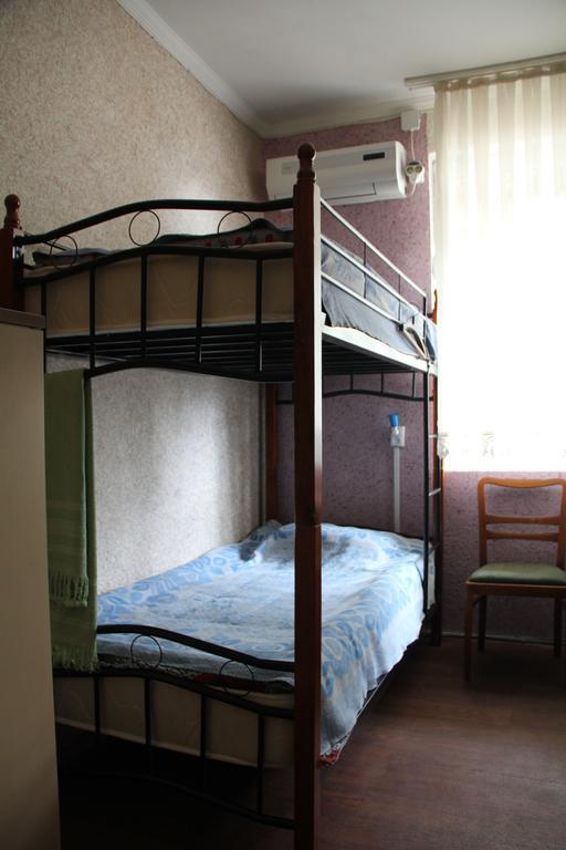 Hostel Retro Batumi Værelse billede